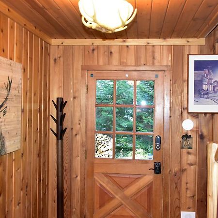 Quiet And Comfy 3Bed/2Bath - Chalet With Hot Tub. Cedar エクステリア 写真