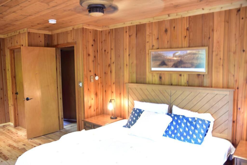 Quiet And Comfy 3Bed/2Bath - Chalet With Hot Tub. Cedar エクステリア 写真