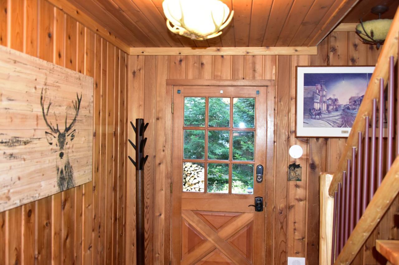 Quiet And Comfy 3Bed/2Bath - Chalet With Hot Tub. Cedar エクステリア 写真