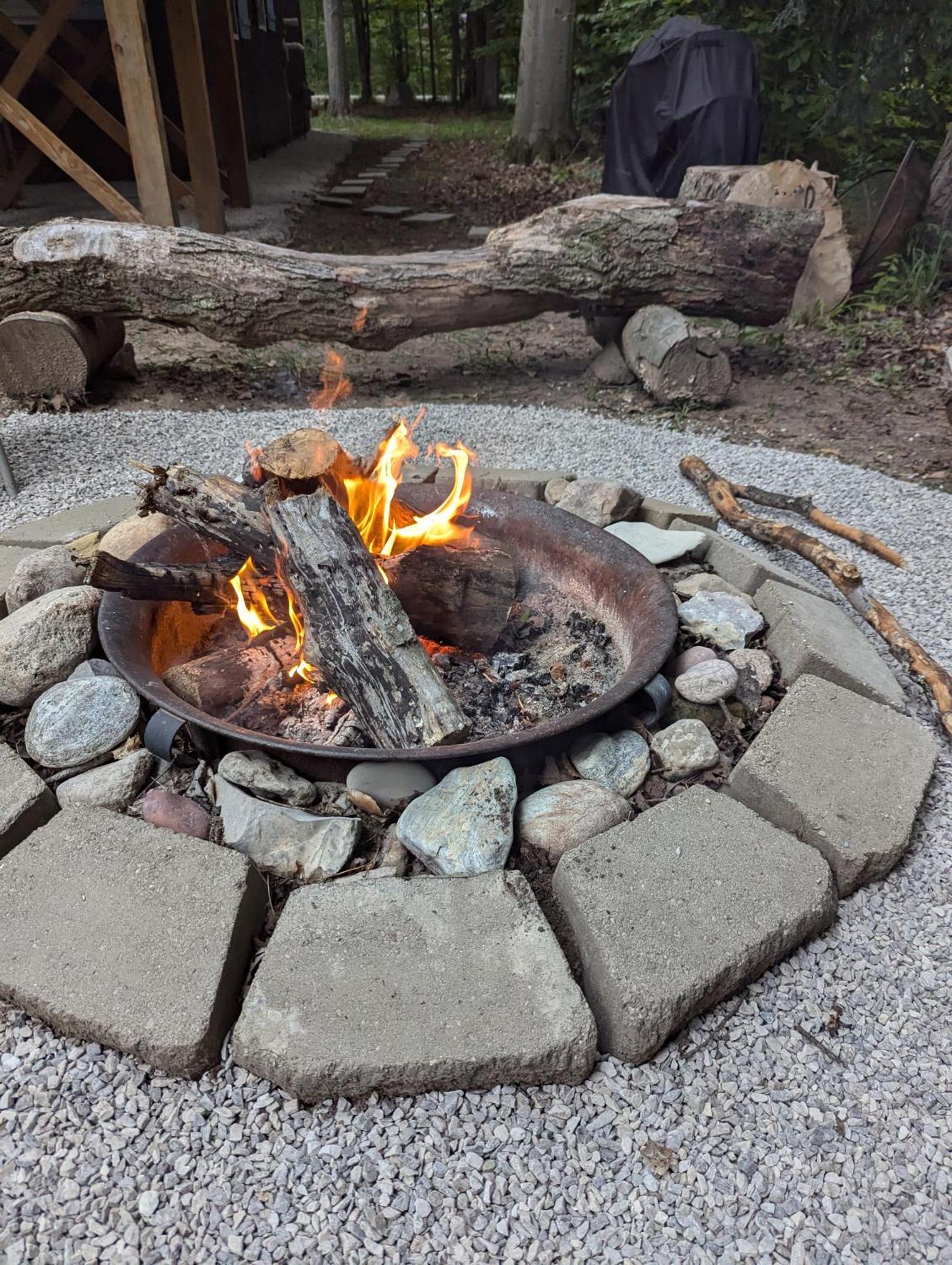 Quiet And Comfy 3Bed/2Bath - Chalet With Hot Tub. Cedar エクステリア 写真